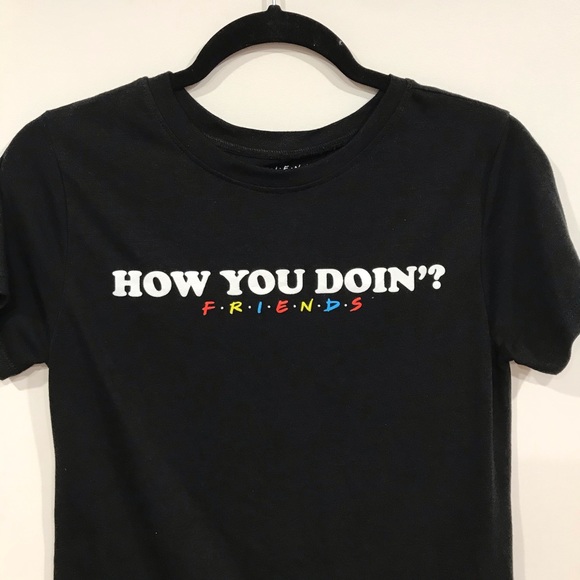 FRIENDS “HOW YOU DOIN’?” TEE - Picture 3 of 3